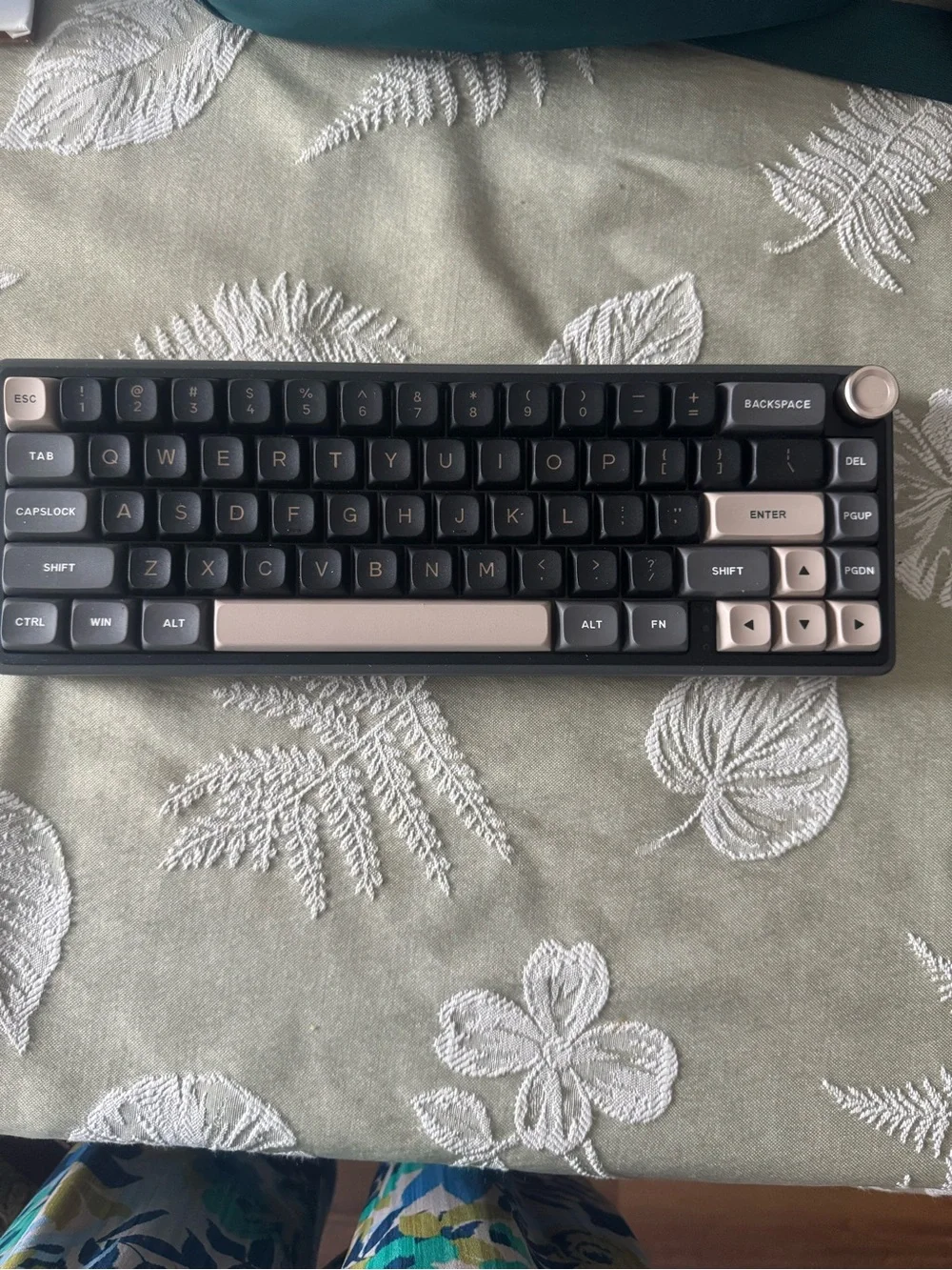 RK Royal Kludge R65 wired gaming keyboard